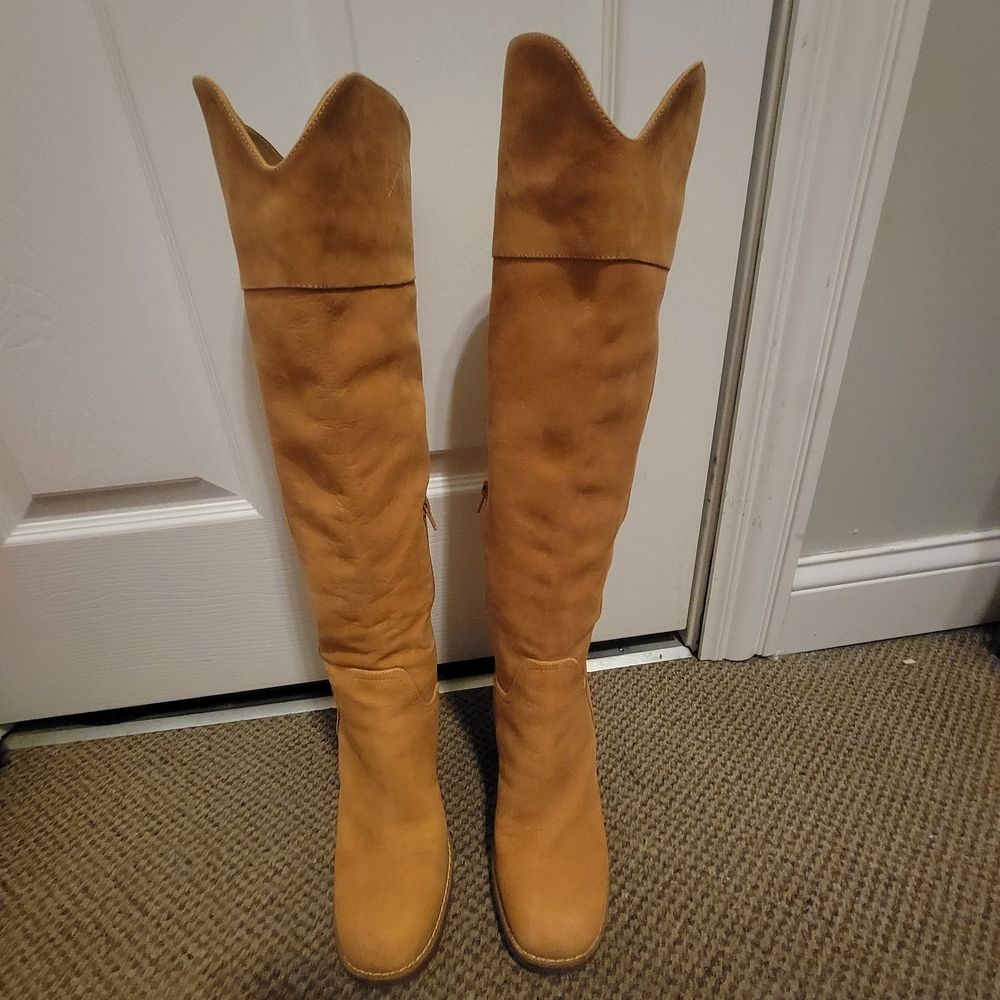 Tan Knee-High JLo Women's Boots